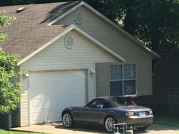 1632 W Venus St, Fayetteville, AR 72701