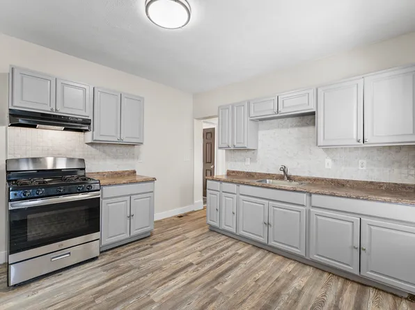 69 Kingsdale St APT 1, Dorchester Center, MA 02124