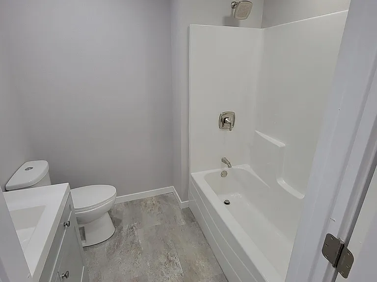 2417 E 13th St #3 — Photo 16