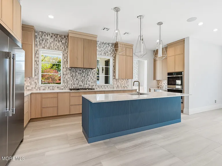 84 Cooper Ave — Photo 18