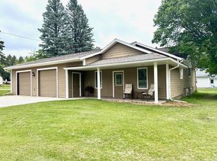 222 Dogwood Ave NW, Menahga, MN 56464