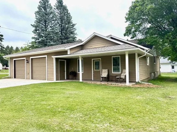 222 Dogwood Ave NW, Menahga, MN 56464