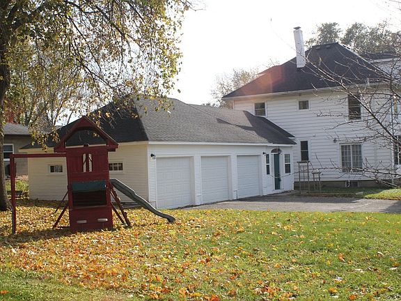 3rd image of 510 E State St