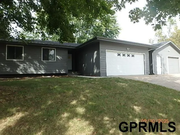 4121 NW 57th Ct, Lincoln, NE 68524