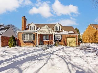 115 Canterbury Dr, Dayton, OH 45429