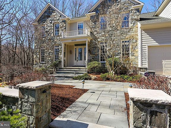 2nd image of 10133 Burton Glen Dr