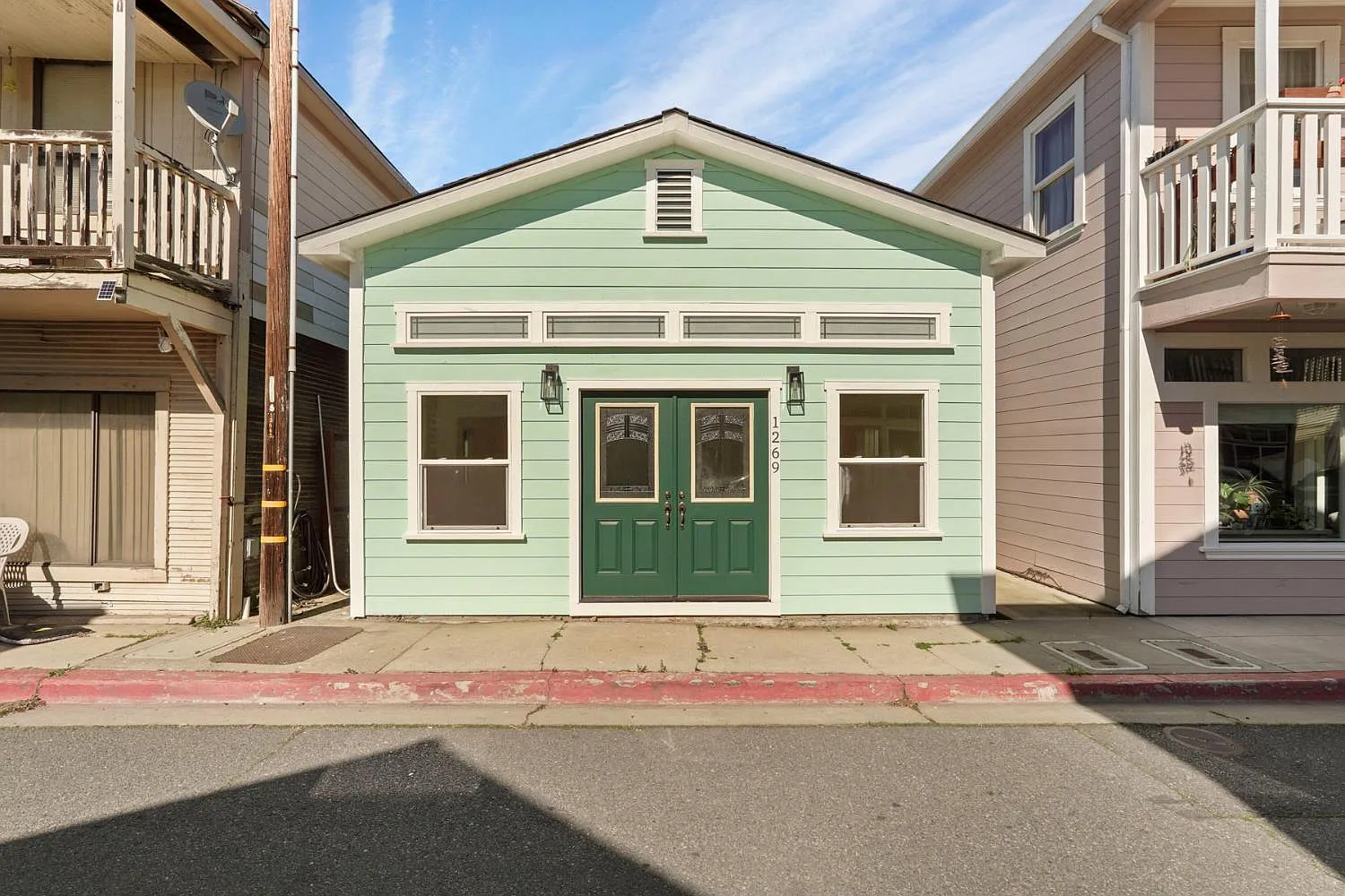 1269 B St photo 1