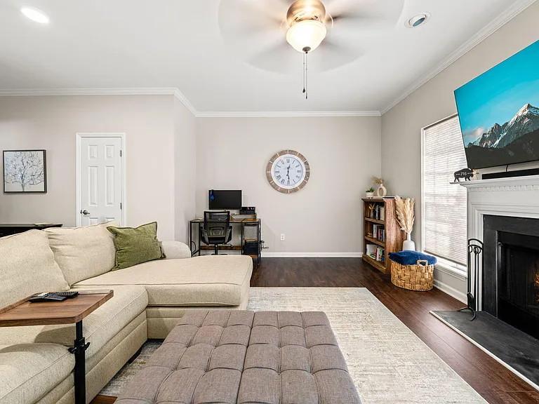 4323 Pine Springs Ct — Photo 13