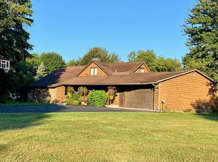 11430 Tomarsue Rd, Marilla, NY 14102