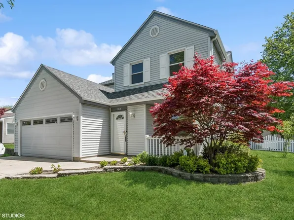 1912 Seton Hall Dr, Naperville, IL 60565