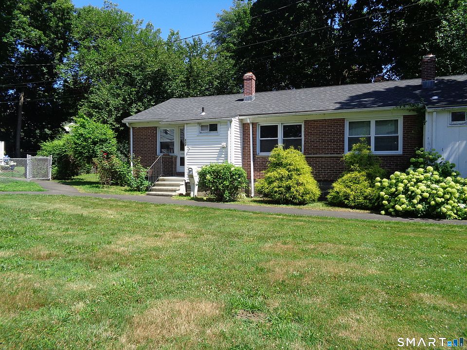 1st image of 318 Stonybrook Road