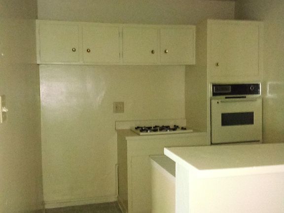 4th image of 1837 W Sallie Ln #3
