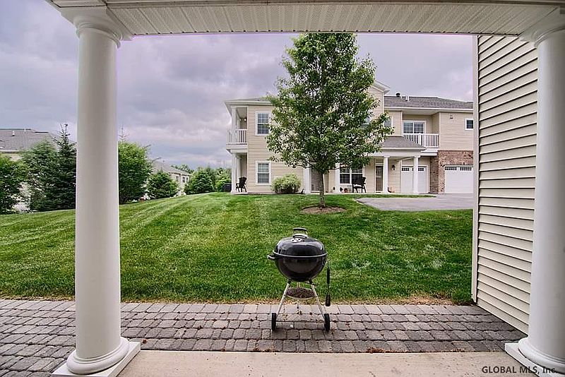 5th image of 803 VLY POINTE Drive
