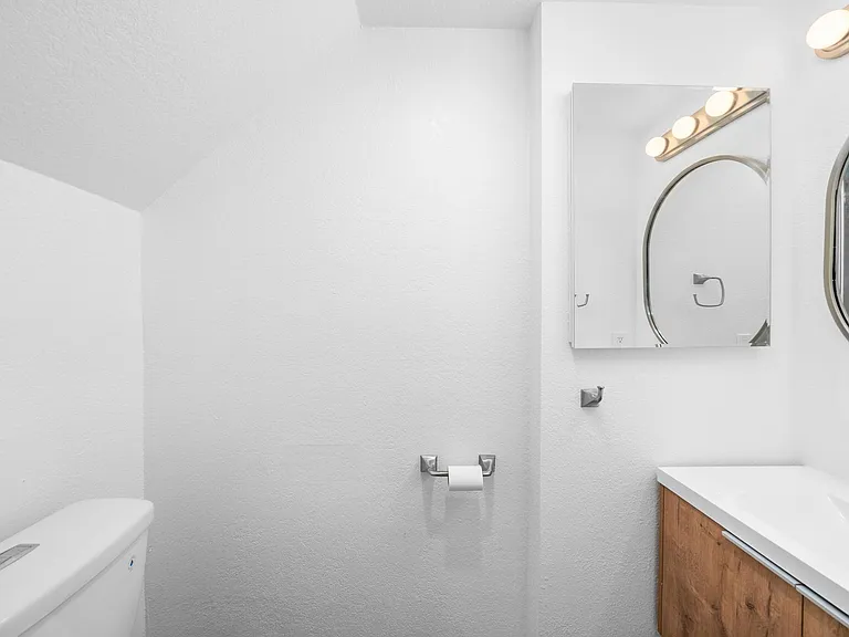 1101 Colusa St #1 — Photo 40