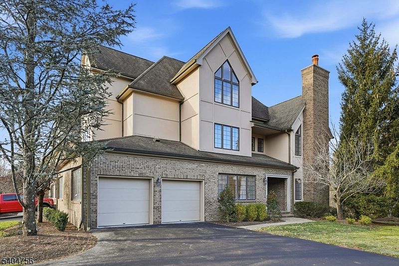 1st image of 204 Bearwoods Rd
