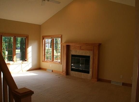 3rd image of 1923 Tallgrass Cir
