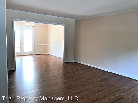 5th image of 5125 D Lawndale Dr