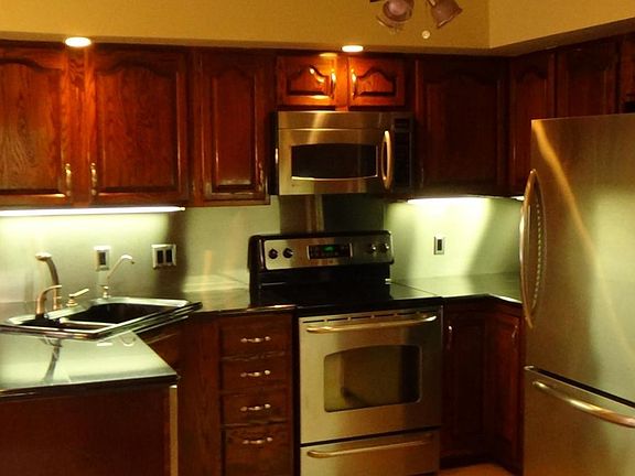 4th image of 106 SE Crestwood Cir #6