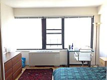 3rd image of 279 E 44th St APT 4D