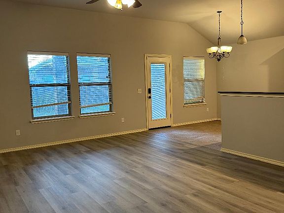 3rd image of 18517 Agua Dr