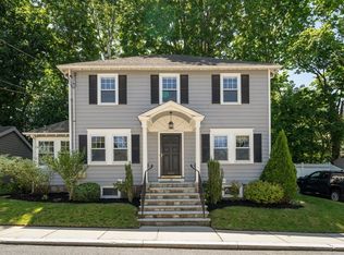 10 Barclay Rd, West Roxbury, MA 02132
