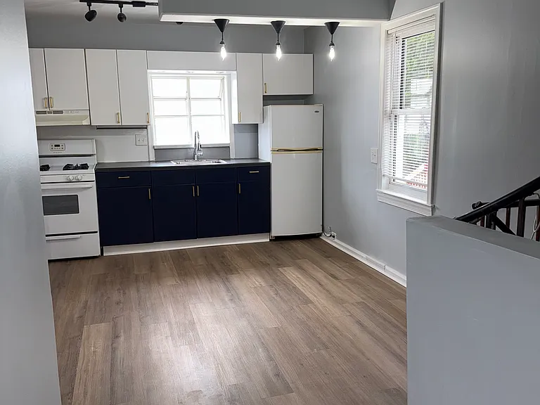 7163 Chandler Ave — Photo 5