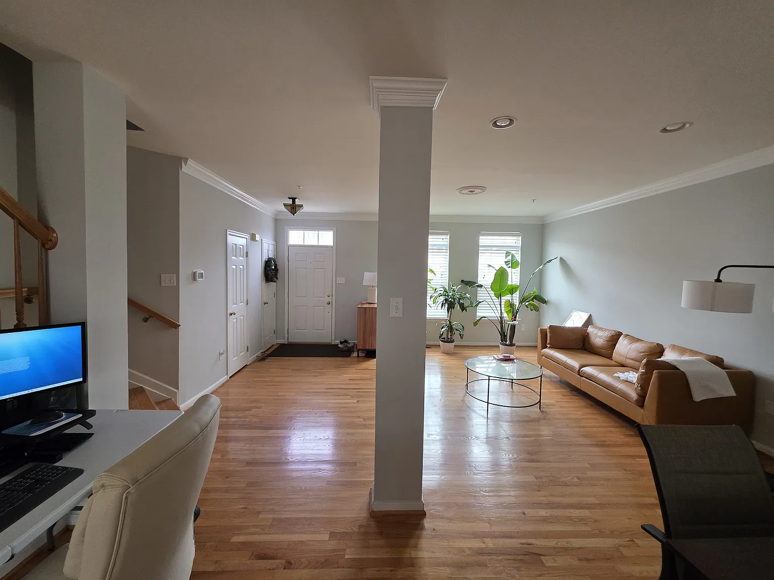 3 bed, 2.5 bath, 2126 sqft, $3,200 — Photo 3