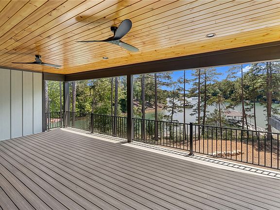 5th image of 713 Bay Harbor Ln