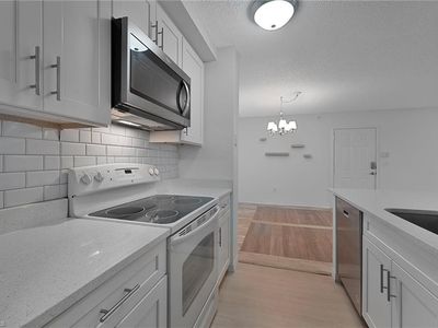 8960 Colonnades CT E #915, Bonita Springs, FL, 34135