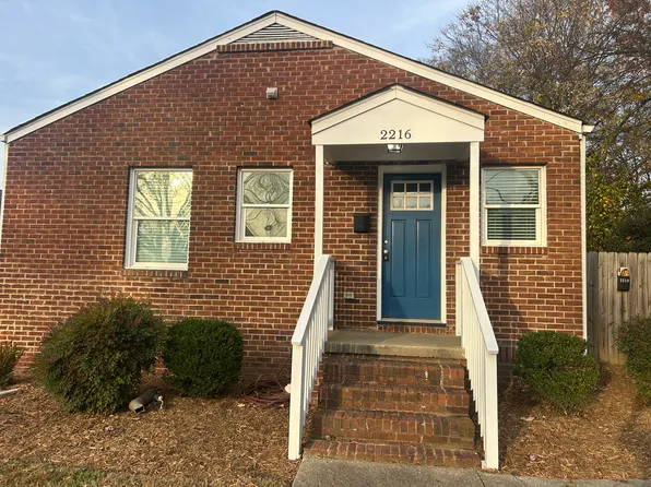 2216 Rozzelles Ferry Rd, Charlotte, NC 28208