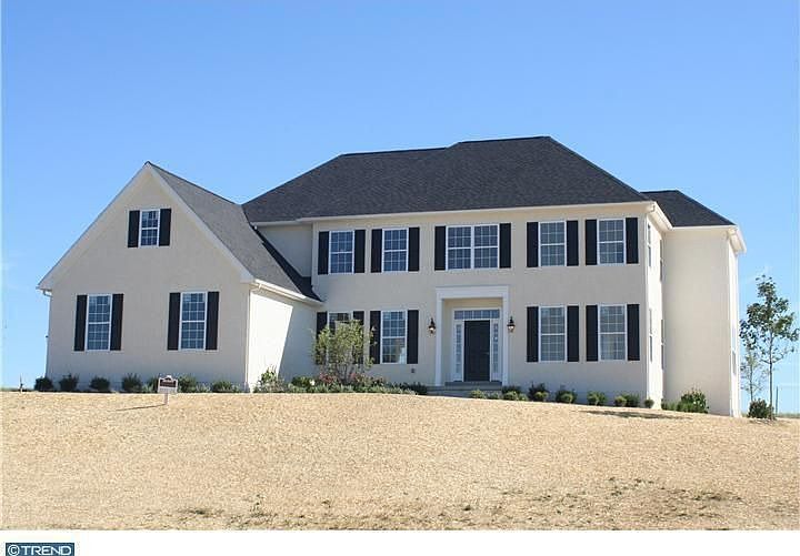 1st image of 226 Essex Ct