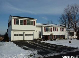 107 Kay Dr, Canastota, NY 13032