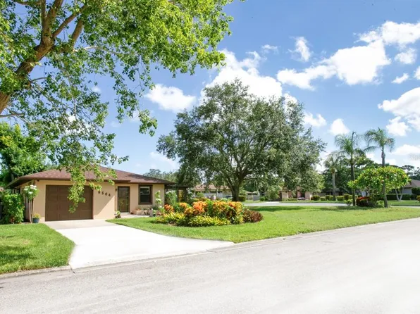 6504 Heritage Ln #99, Bradenton, FL 34209