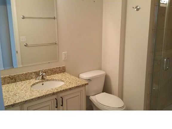 4th image of 901 N Penn St Unit F1008