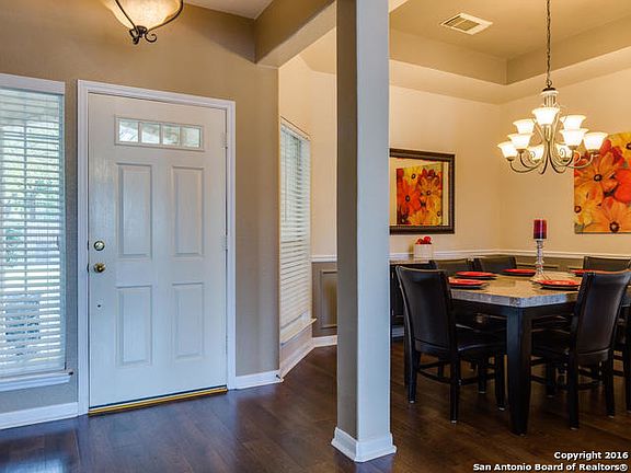 3rd image of 3868 Tavern Oaks St