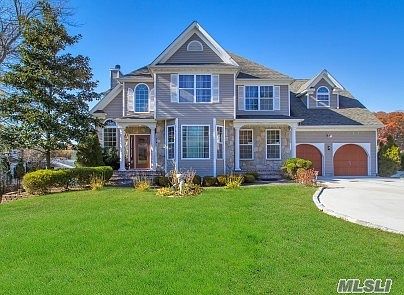 1st image of 82 Conklin Ave