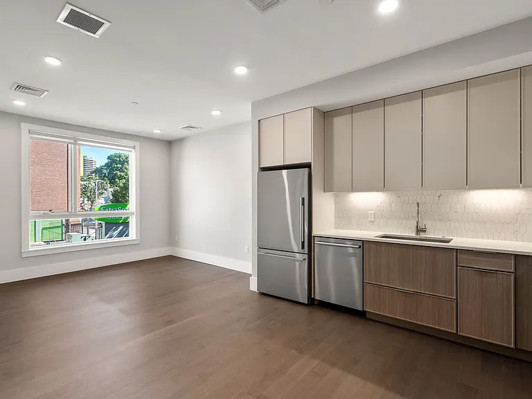 3193 Washington Street — Photo 65