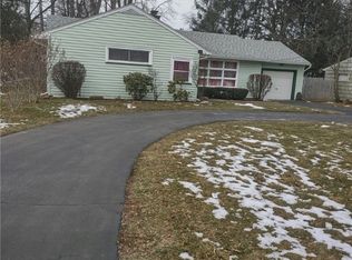 505 Roosevelt Rd, East Rochester, NY 14445