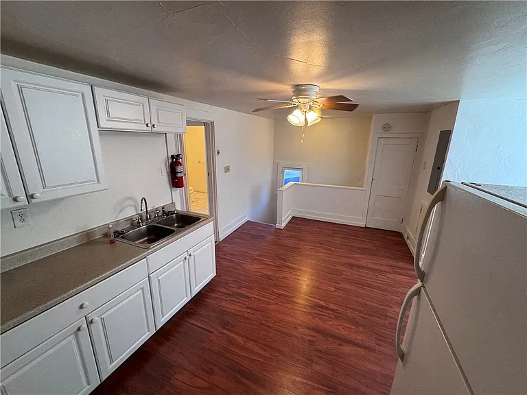 1123 Evergreen Ave #3 — Photo 9
