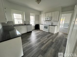 9 E Britannia St, Taunton, MA 02780