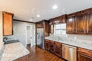 3 bed, 2.0 bath, 1750 sqft, $1,945 — Photo 4