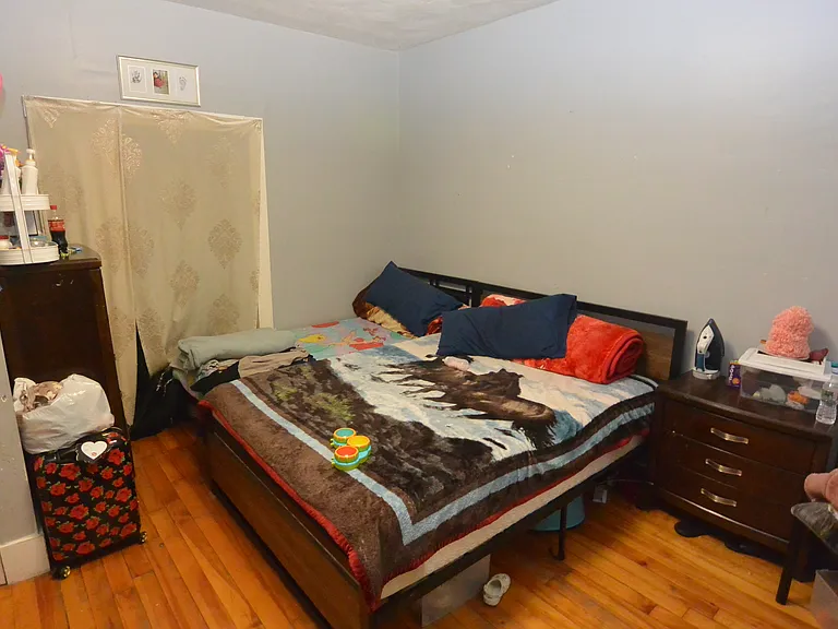 10 Brackett St — Photo 11