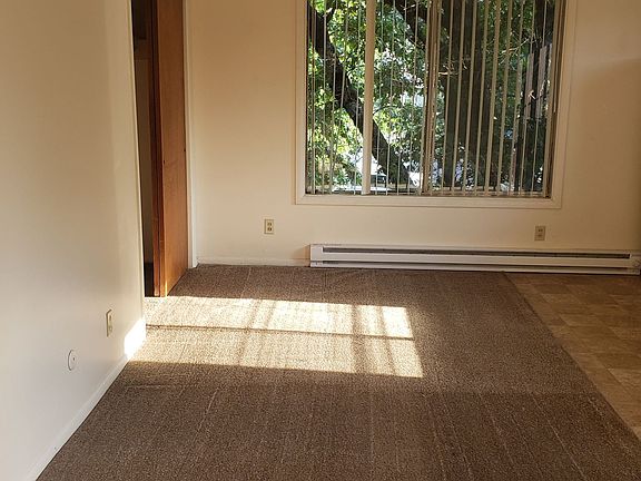4th image of 242 E 14th Ave APT 4