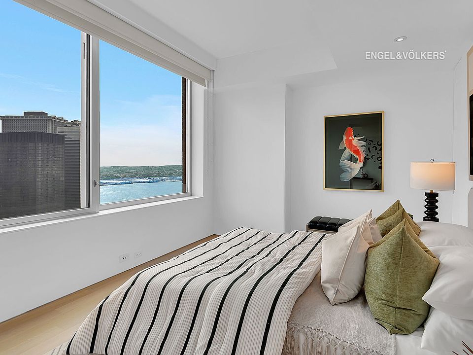 1st image of 10 West St #38