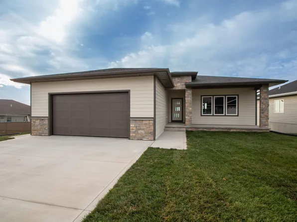 4036 Normandy St, Sioux City, IA 51103