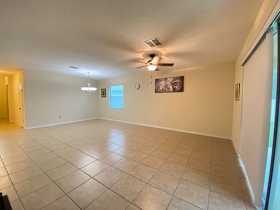 5th image of 2555 Carrickton Cir