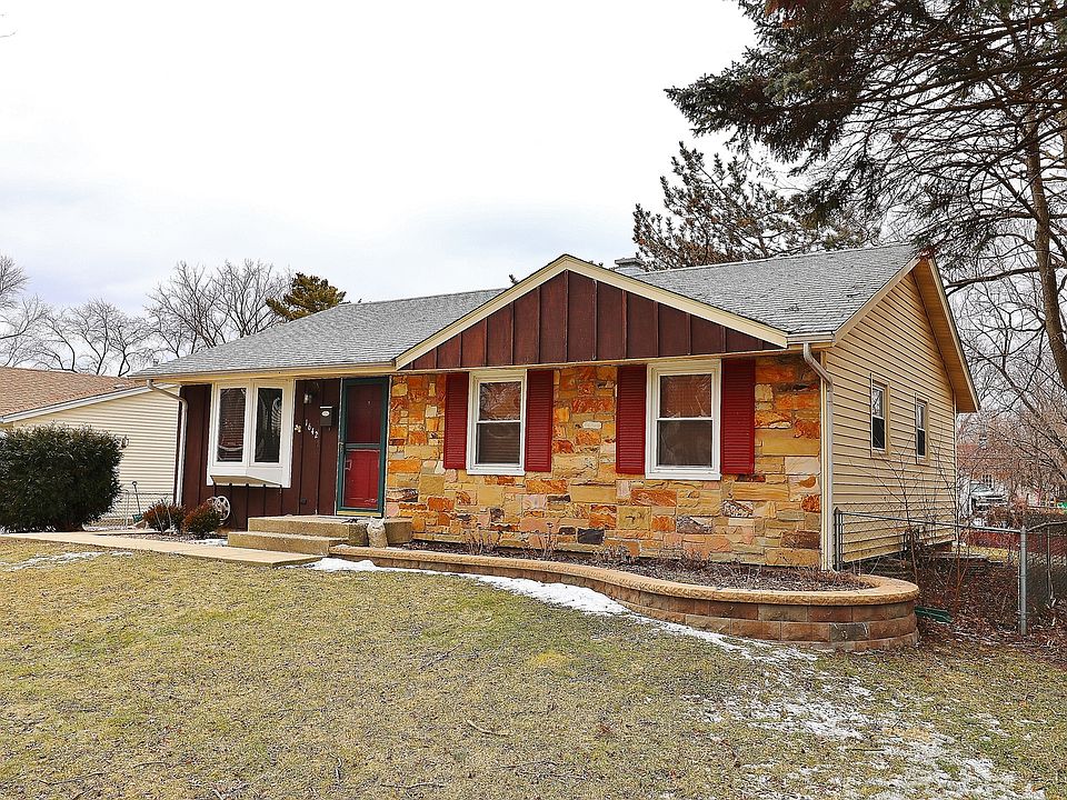 1st image of 1642 Charles Dr