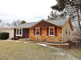 1642 Charles Dr, Glendale Heights, IL