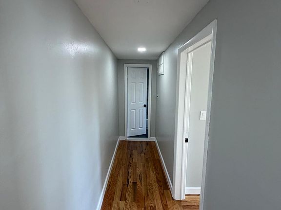 3rd image of 653 Mount Prospect Ave #4DD
