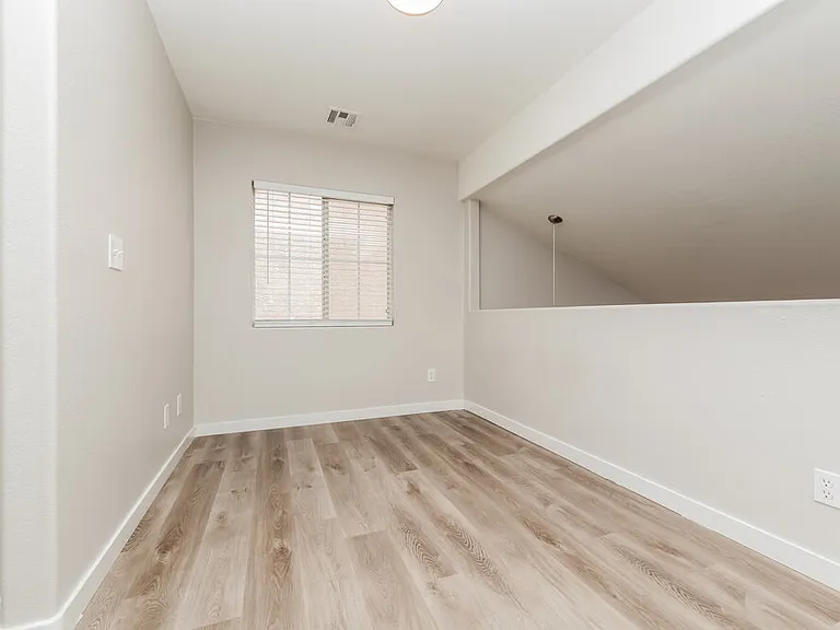 9436 Plover Falls Ave — Photo 7